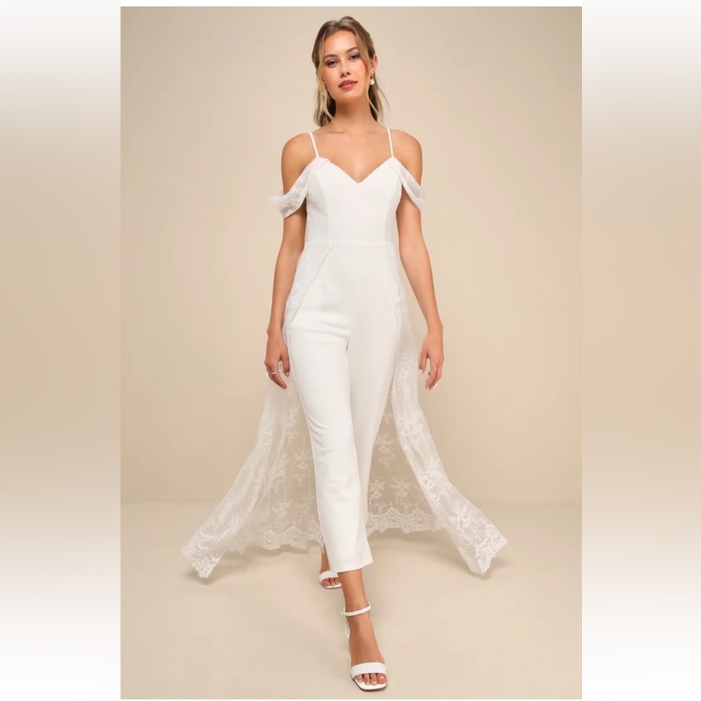 Lulu's White Bridal Jumpsuit With Cape Size Extra Large Brand New NWT 14-16